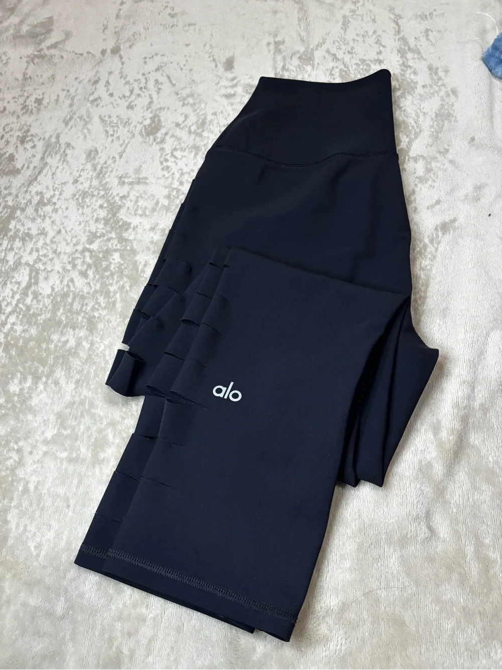ALO Yoga Black High-Rise Cutout Crop Leggings